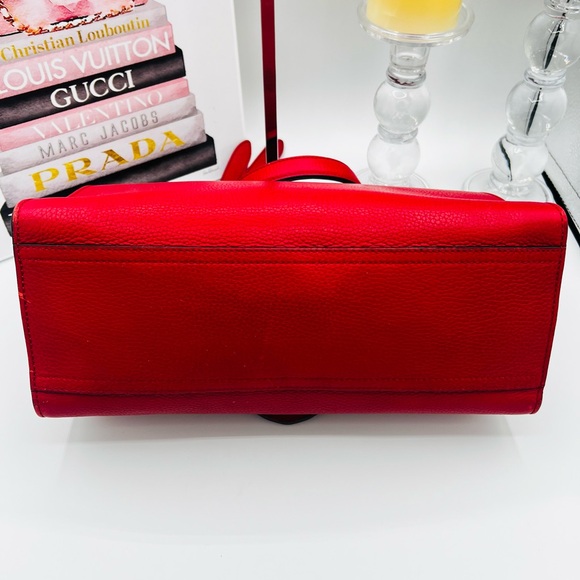 Gucci GG Marmont Top Handle Bag with Crossbody Strap and COA - Picture 10 of 16